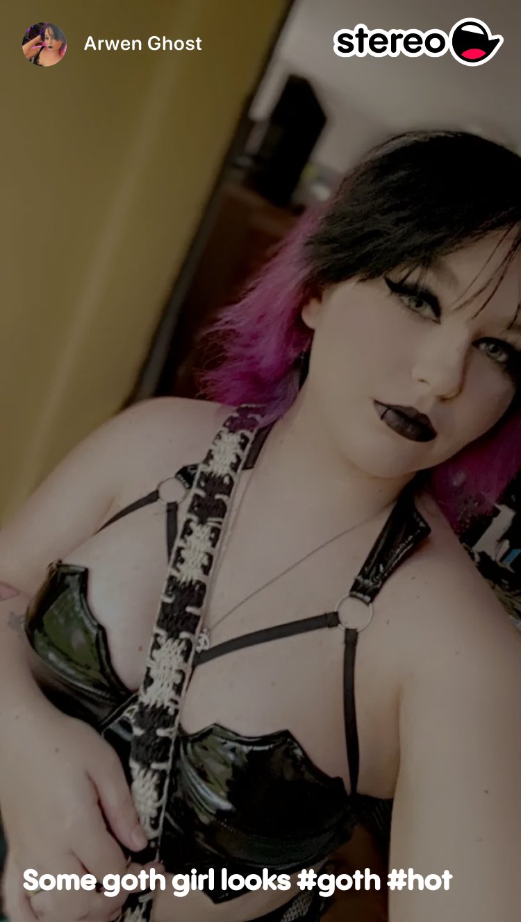 Some goth girl looks #goth #hot